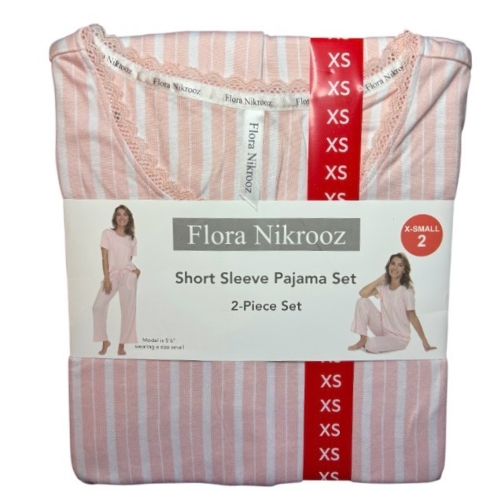 Flora Nikrooz Women’s Pink and White Short Sleeve Pajama Set with Pockets 😍